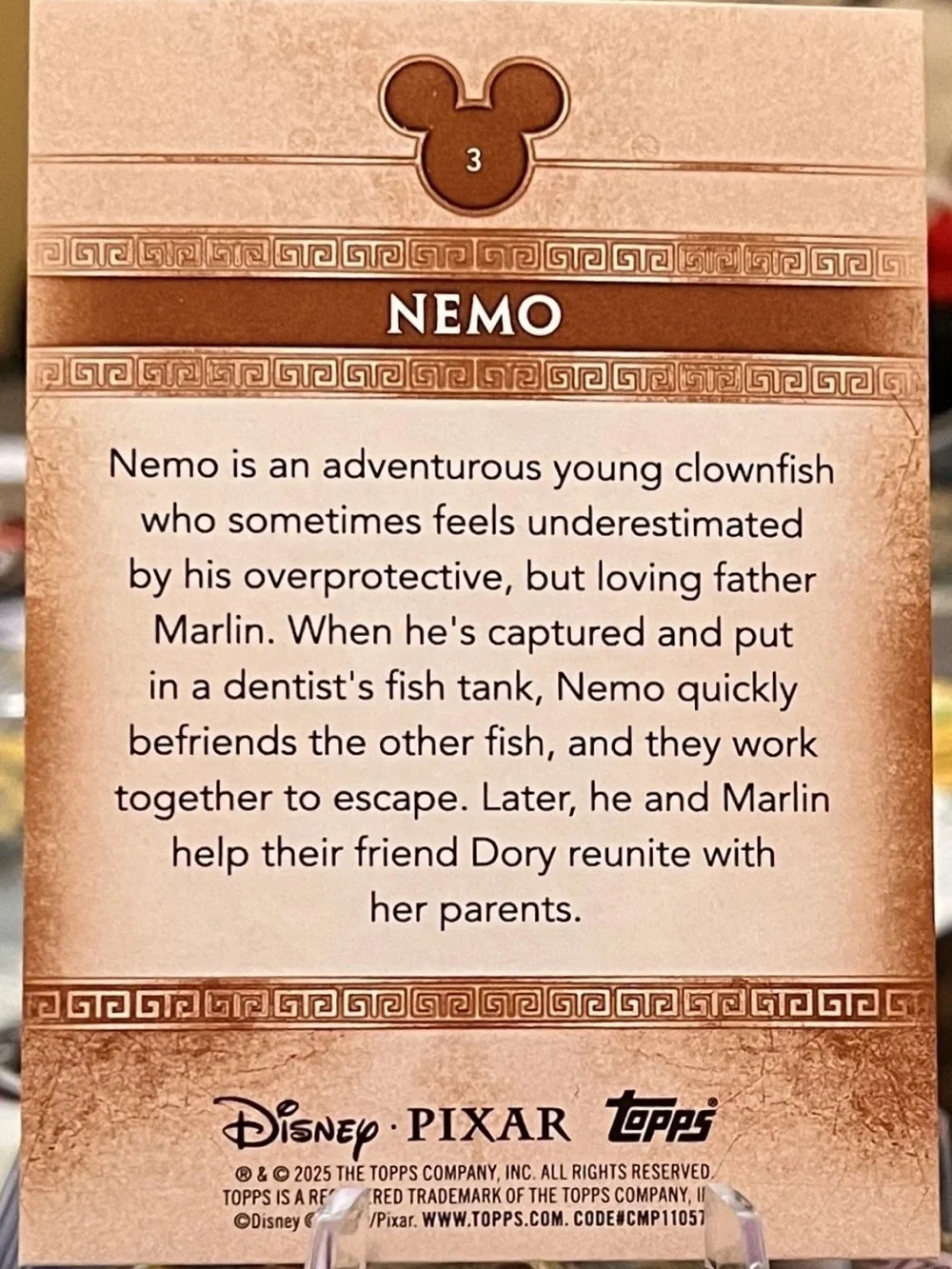 Topps Pixar Nemo Holographic Card - Orange, Blue